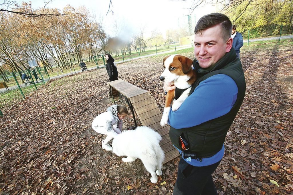 Kalniečių parko šunų vedžiojimo aikštelė — nuotrauka 3