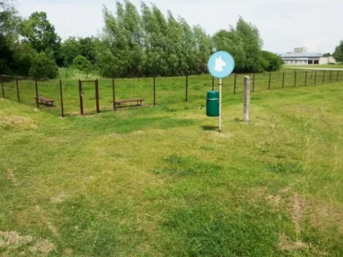 Šilutės šunų vedžiojimo aikštelė Cintjoniškių g., Šilutė