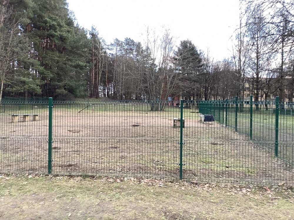 Ateities g. šunų dresūros aikštelė (Fabijoniškės) — nuotrauka 1