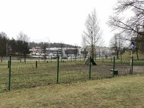 Viršuliškių skvero šunų dresūros aikštelė, Vilnius