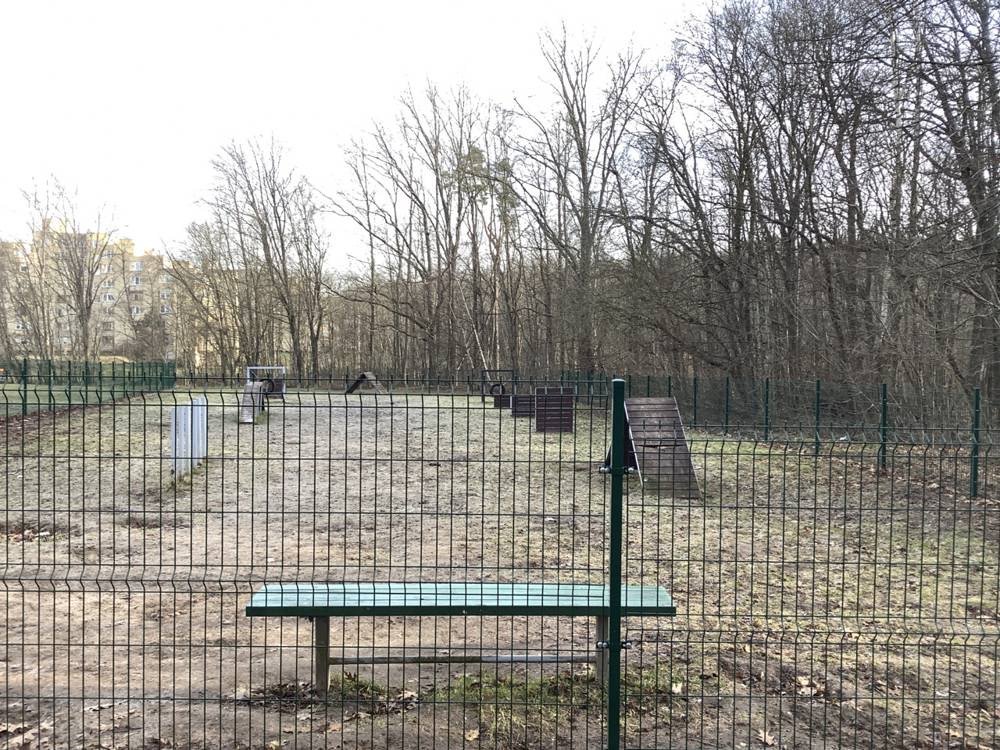 Žaliųjų Ežerų g. šunų dresūros aikštelė — nuotrauka 4